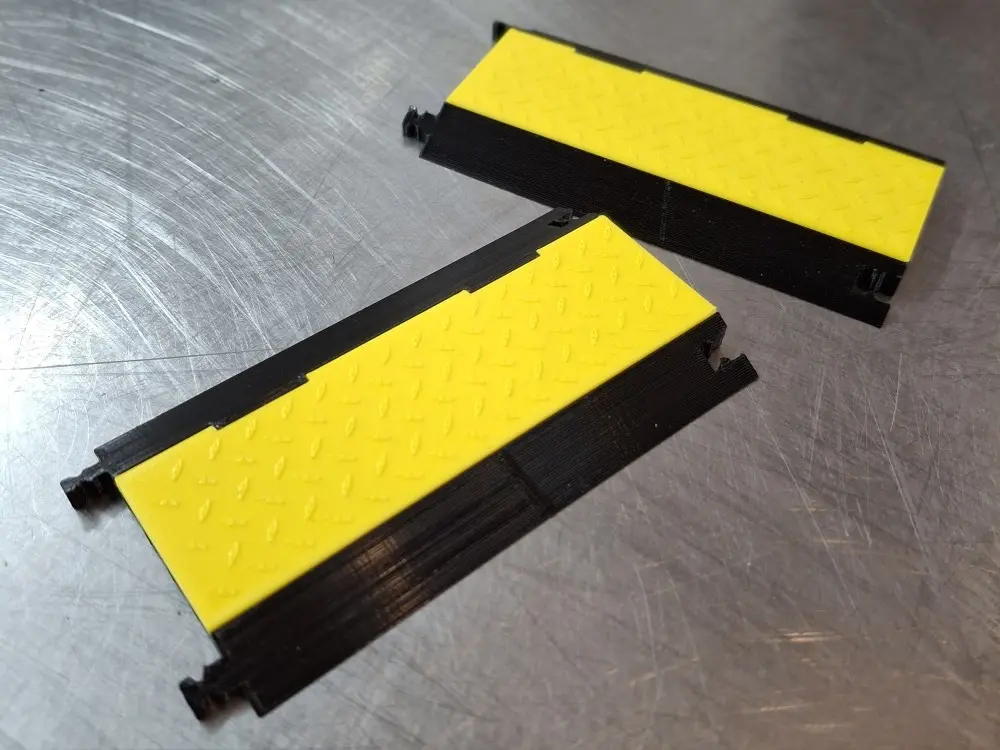 Miniature Desktop Cable Ramp